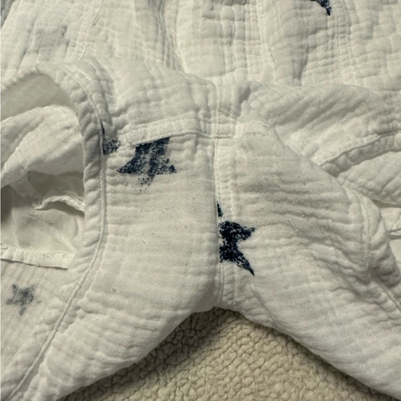 Splendid Paperbag Gauze Stars Shorts - Picture 10 of 12